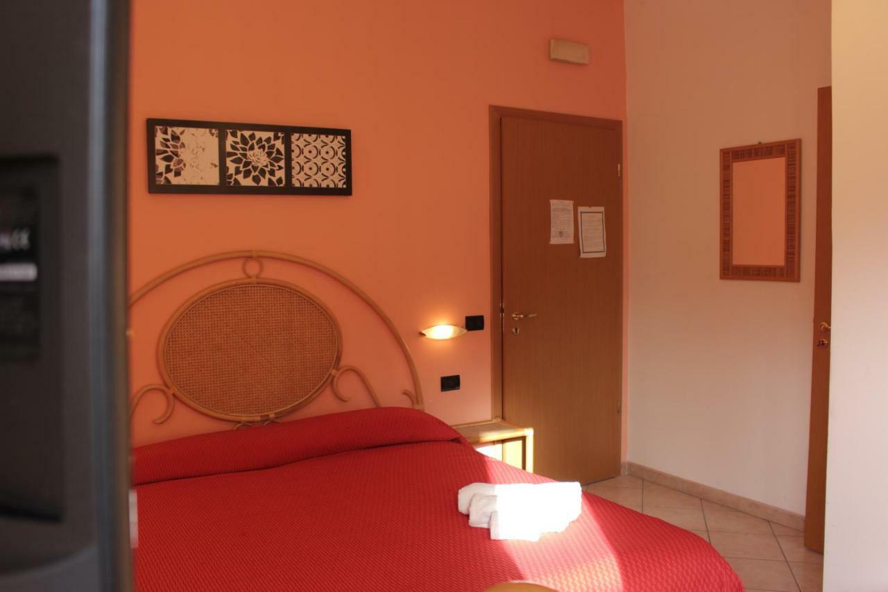 Albergo Il Terrazzino Vibo Valentia Marina Exterior photo