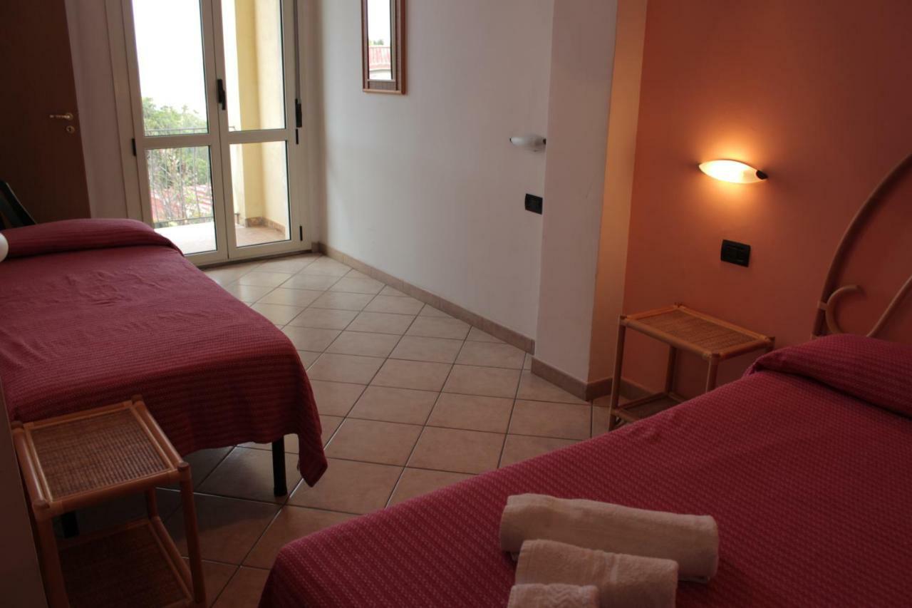 Albergo Il Terrazzino Vibo Valentia Marina Exterior photo